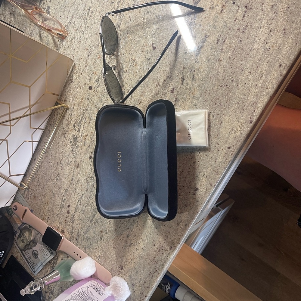 Gucci Black Aviator Sunglasses - Picture 4 of 4
